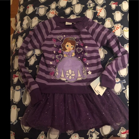 Disney Other - Top NWT